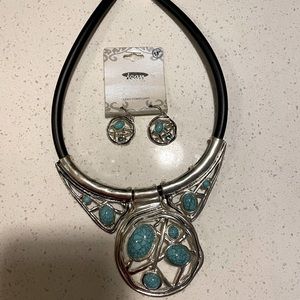 Necklace and earring set